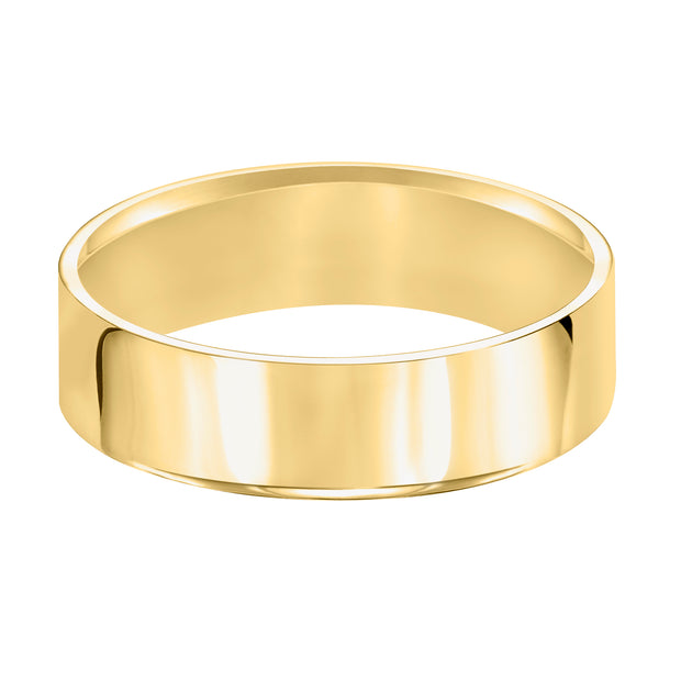 Crisp and classic, this comfort fit, 5mm wedding band features a high polished finish for a timeless look.