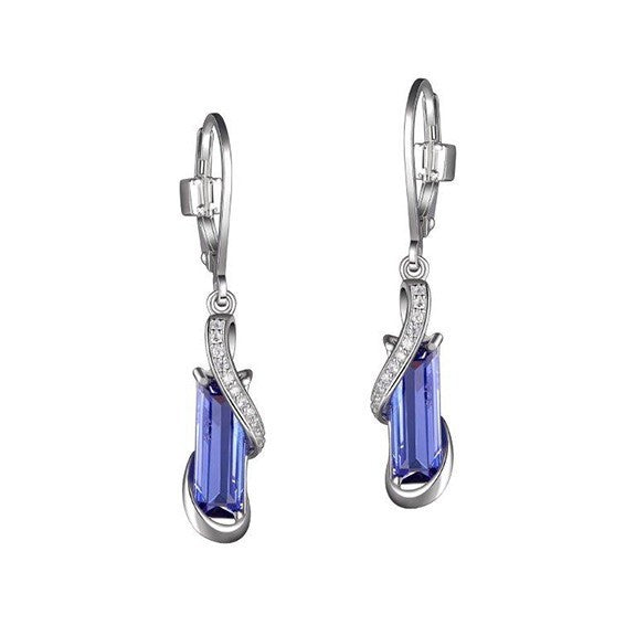 A Fashion Earrings from the Revolution collection.