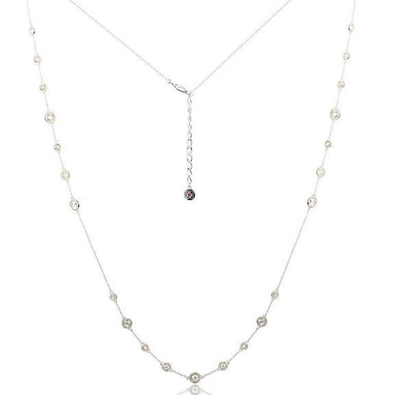 A Fashion Necklace from the Essence collection.