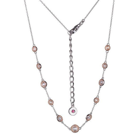 A Fashion Necklace from the Essence collection.