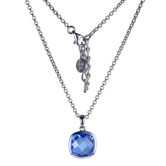 A Fashion Necklace from the Mystic collection.