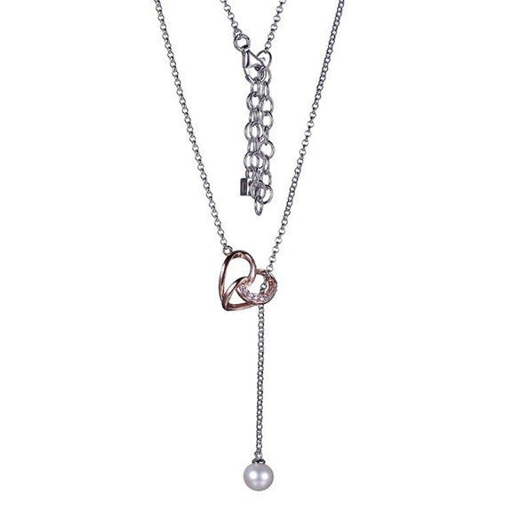 A Fashion Necklace from the AMOUR collection.