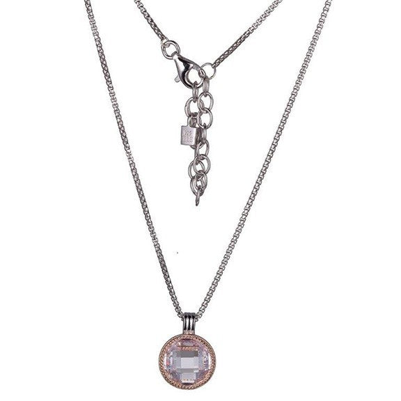 A Fashion Necklace from the ESSENCE collection.