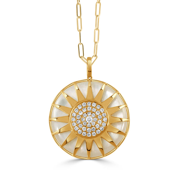 18K YELLOW GOLD DIAMOND PENDANT WITH WHITE MOTHER OF PEARL