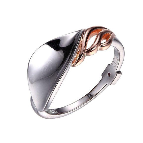 A Fashion Ring from the ROSE PETAL collection.