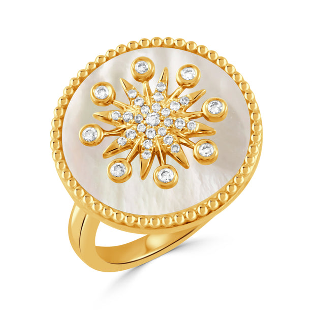 18K YELLOW GOLD DIAMOND RING WITH WHITE MOTHER OF PEARL