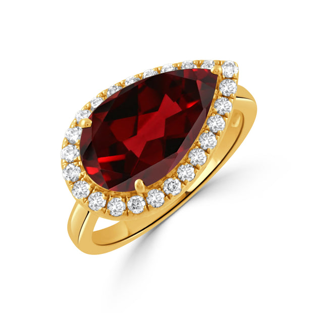 18K YELLOW GOLD DIAMOND RING WITH GARNET CENTER STONE