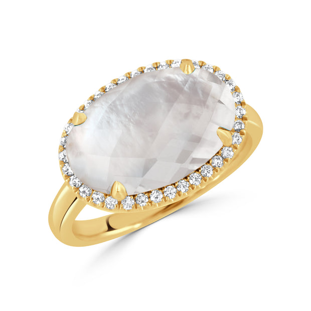 18K YELLOW GOLD DIAMOND RING WITH CLEAR QUARTZ OVER WHITE MOTHER OF PEARL