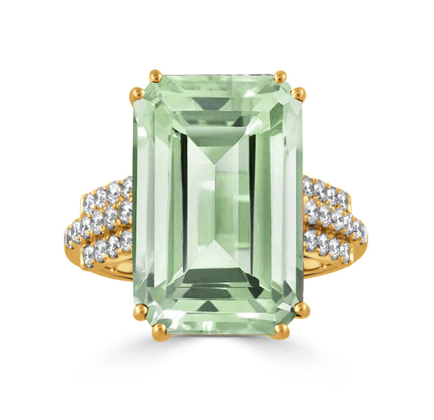 18K YELLOW GOLD DIAMOND RING WITH GREEN AMETHYST CENTER STONE